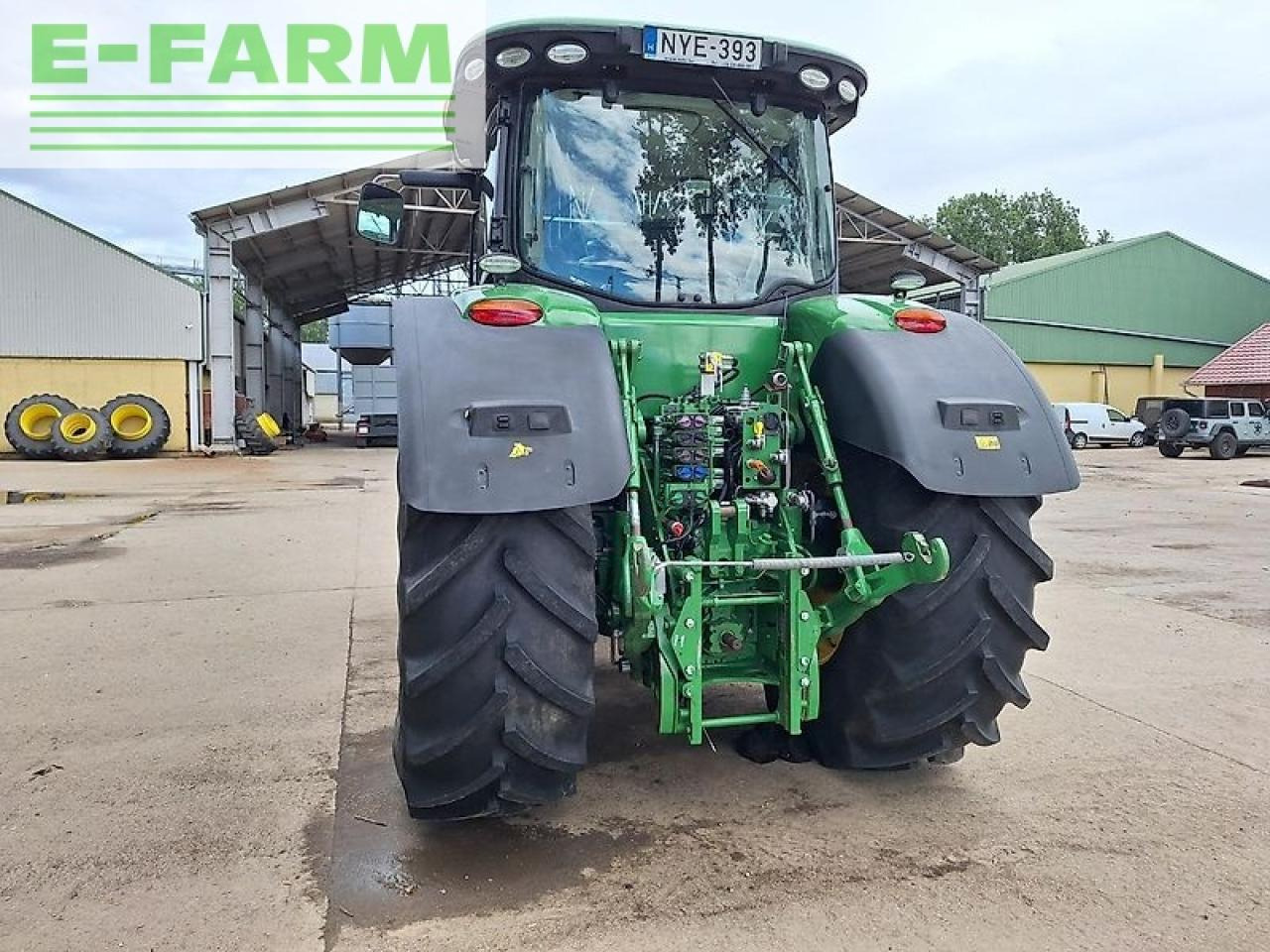 John Deere 8245R - Traktorius: foto 4 John Deere 8245R - Traktorius: foto 4