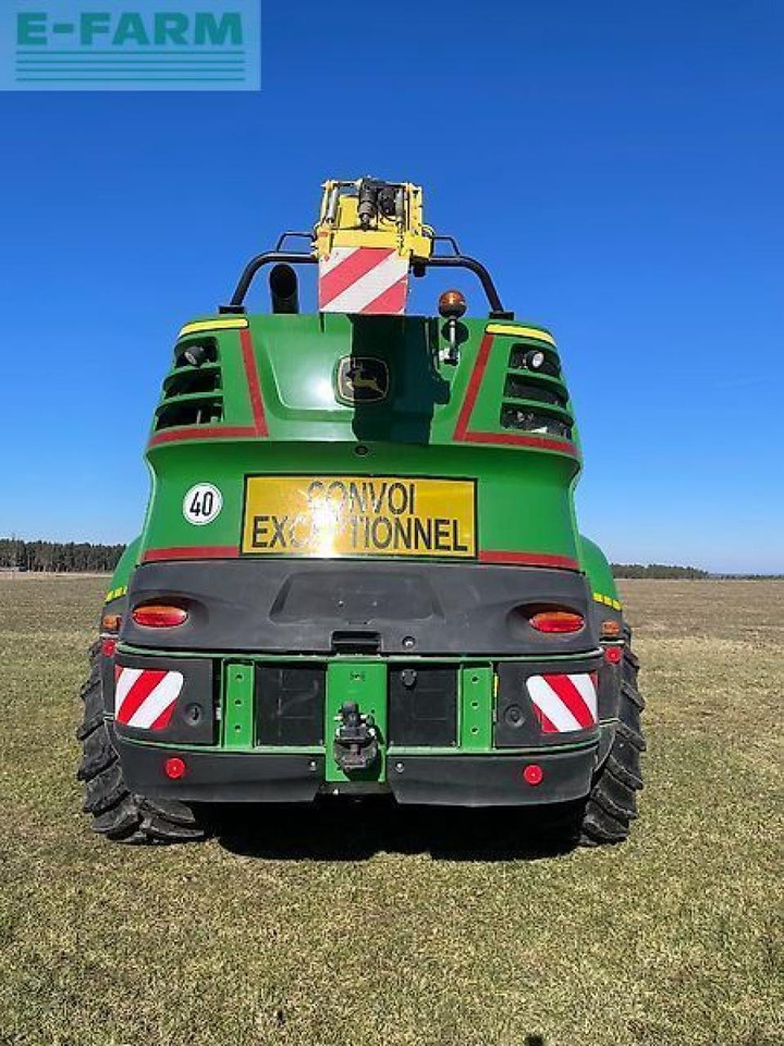 John Deere 8300 - Pašarų kombainas: foto 4 John Deere 8300 - Pašarų kombainas: foto 4