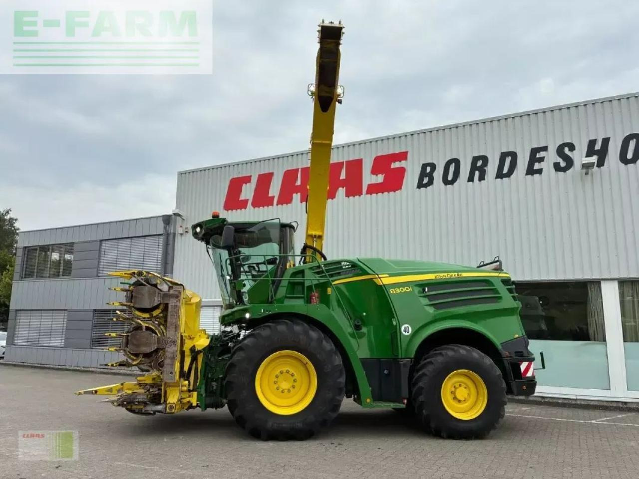 John Deere 8300i - Pašarų kombainas: foto 1 John Deere 8300i - Pašarų kombainas: foto 1