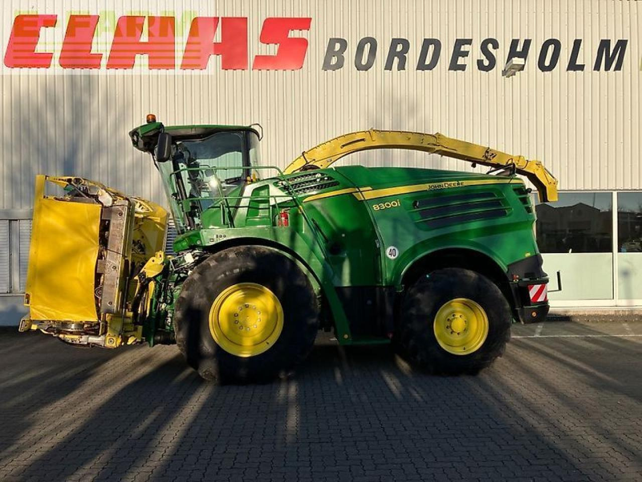 John Deere 8300i - Pašarų kombainas: foto 1 John Deere 8300i - Pašarų kombainas: foto 1