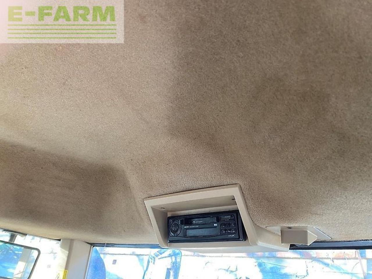 Traktorius John Deere 8320: foto 30