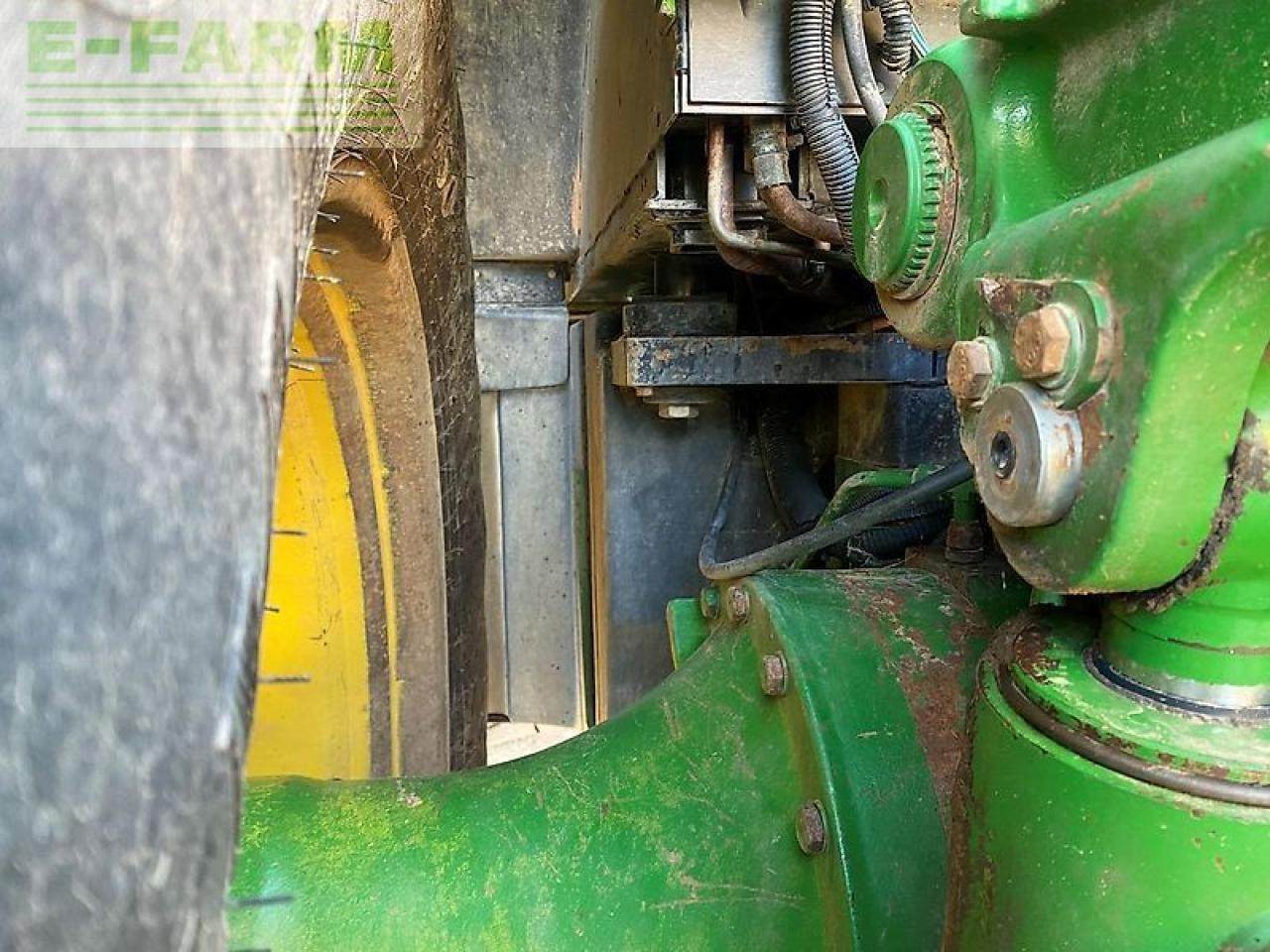 Traktorius John Deere 8320: foto 17