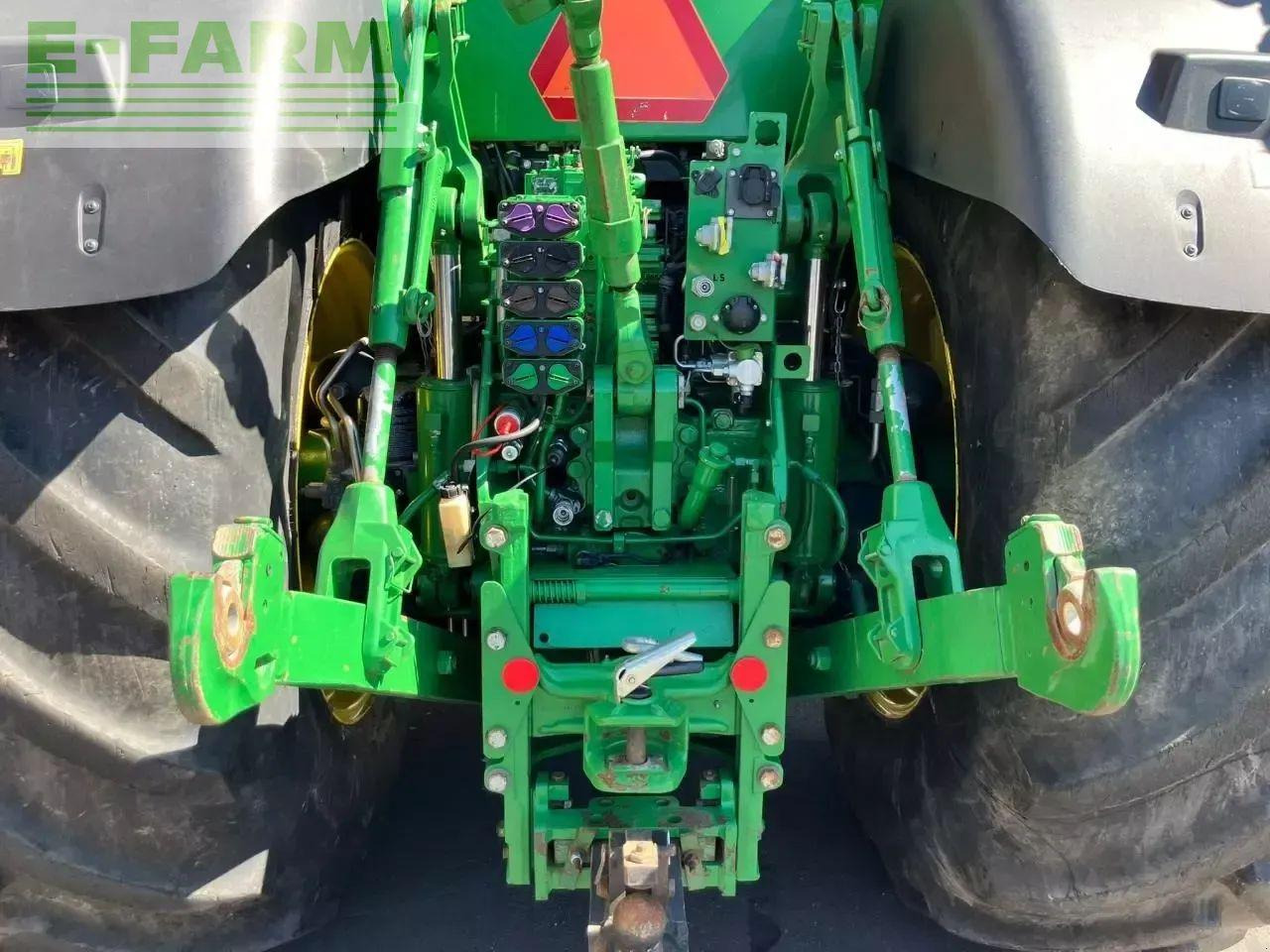 John Deere 8400r - Traktorius: foto 2 John Deere 8400r - Traktorius: foto 2