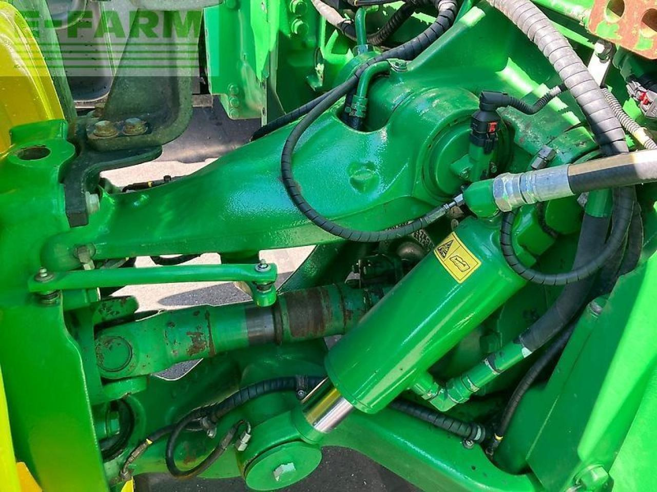 Traktorius John Deere 8400r: foto 12