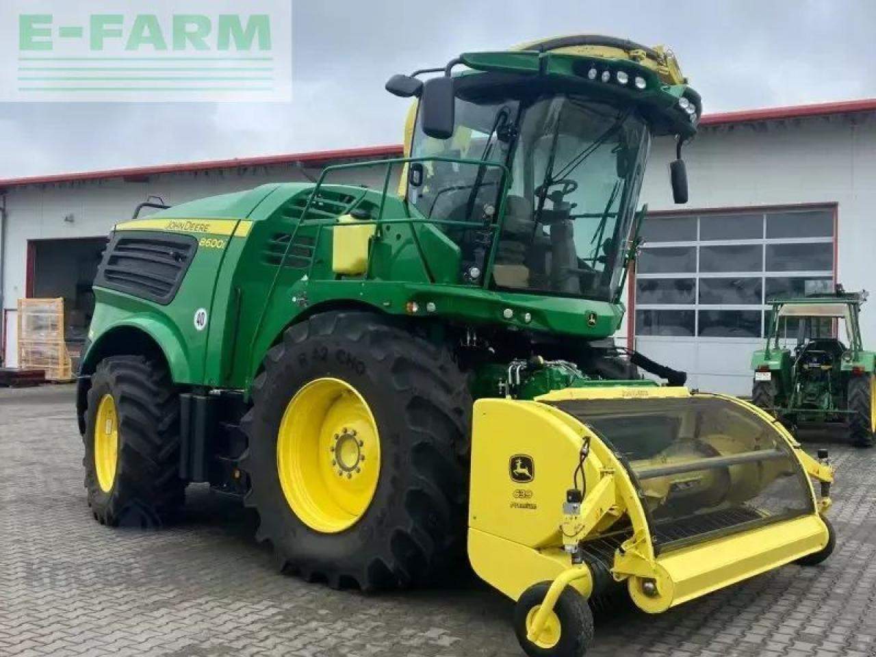 John Deere 8600i - Pašarų kombainas: foto 1 John Deere 8600i - Pašarų kombainas: foto 1