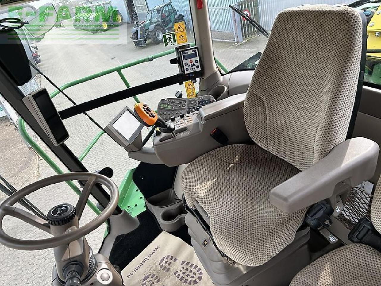 John Deere 8600i - Pašarų kombainas: foto 4 John Deere 8600i - Pašarų kombainas: foto 4