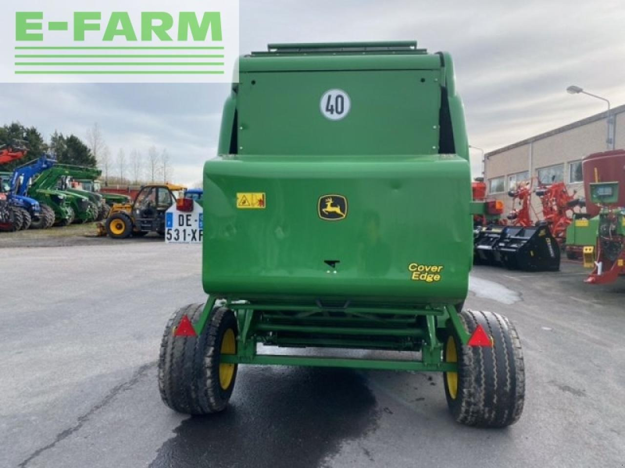 John Deere 864 - Stačiakampių ryšulių presas: foto 5 John Deere 864 - Stačiakampių ryšulių presas: foto 5