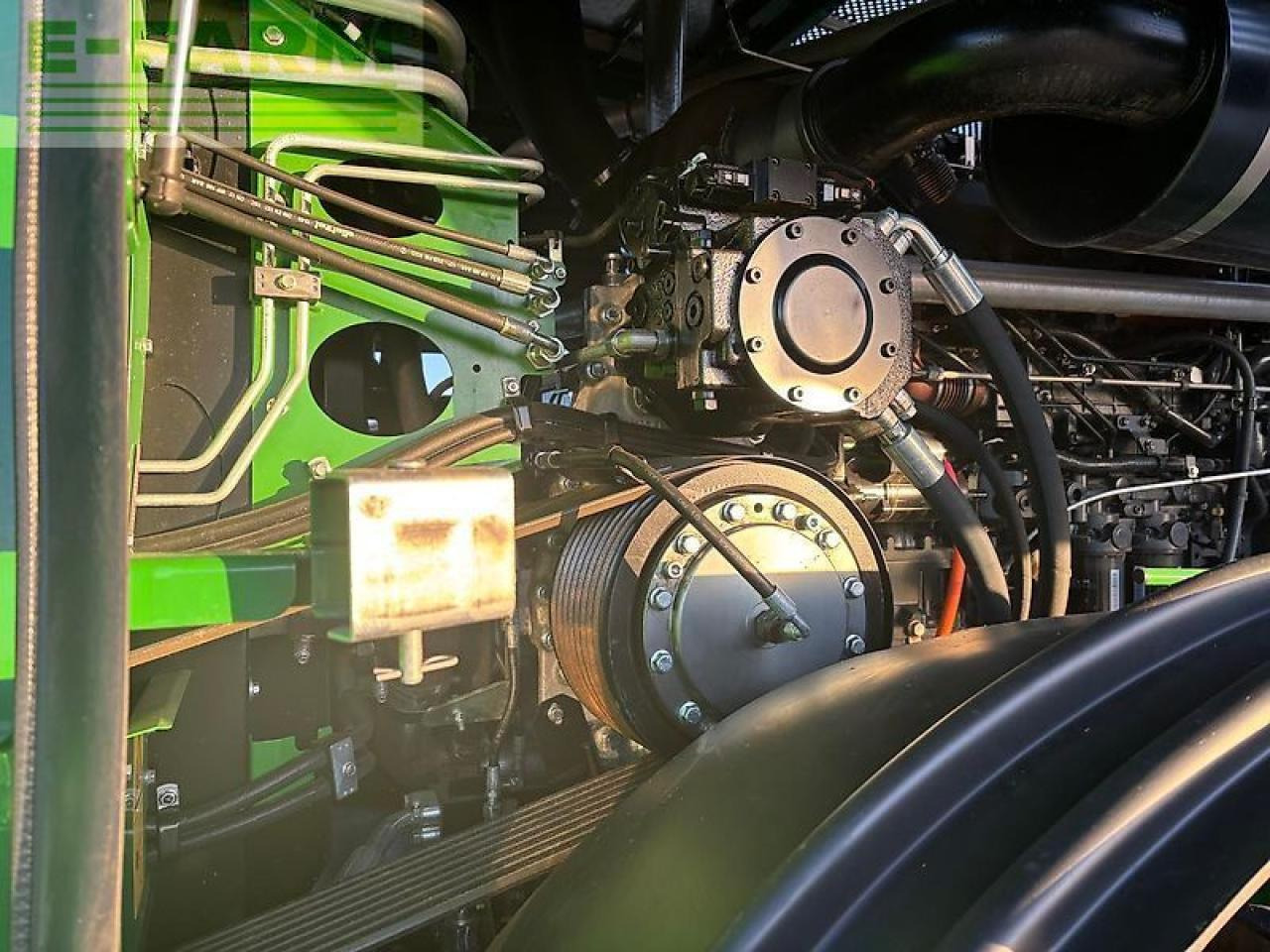 John Deere 9600 - Pašarų kombainas: foto 3 John Deere 9600 - Pašarų kombainas: foto 3