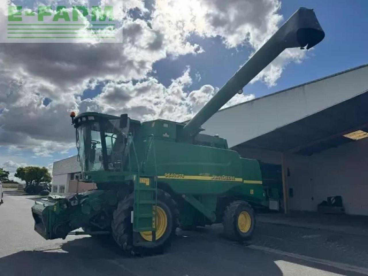 John Deere 9640 wts - Derliaus nuėmimo kombainas: foto 1 John Deere 9640 wts - Derliaus nuėmimo kombainas: foto 1