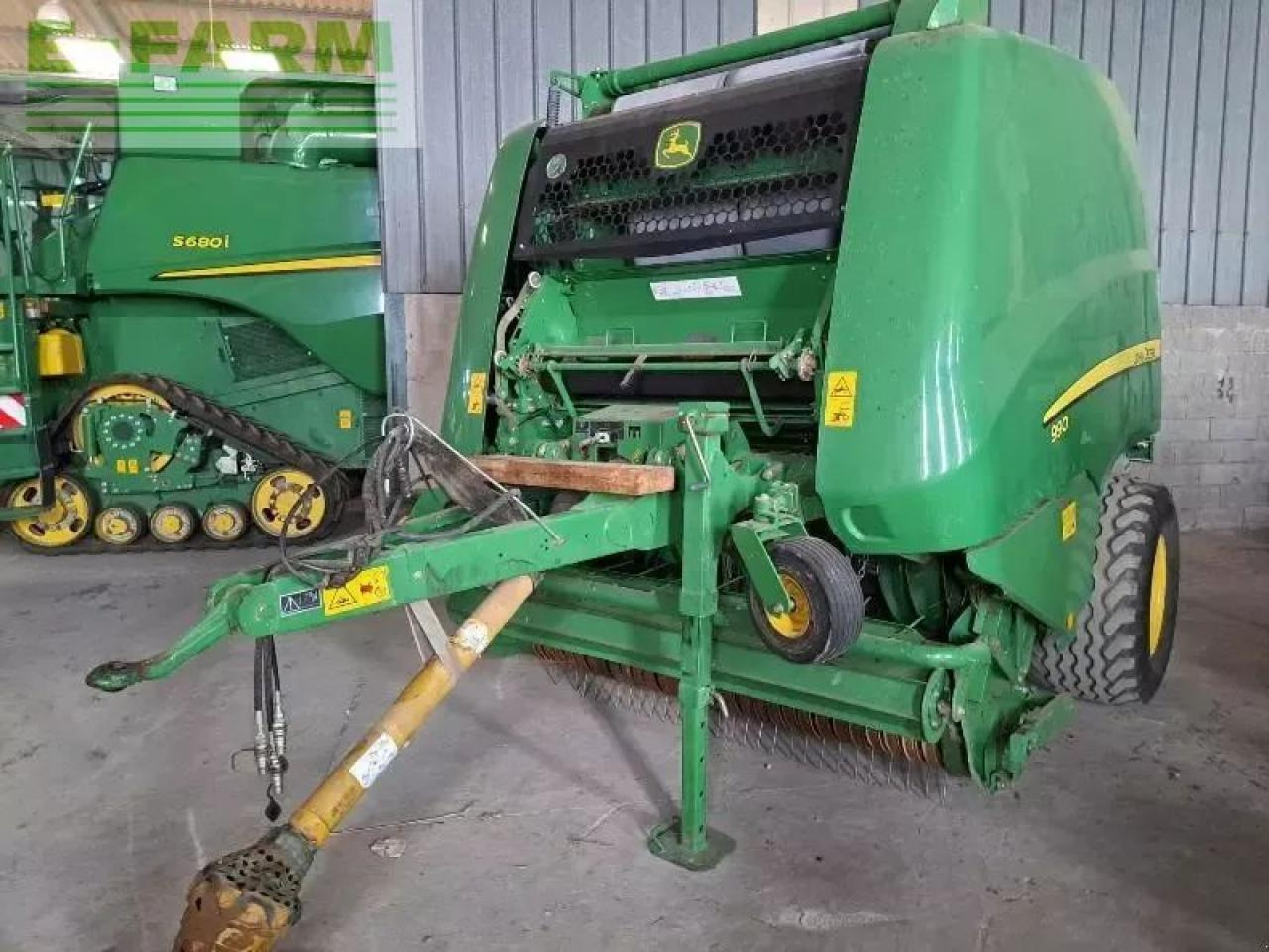 John Deere 990 hc - Stačiakampių ryšulių presas: foto 2 John Deere 990 hc - Stačiakampių ryšulių presas: foto 2