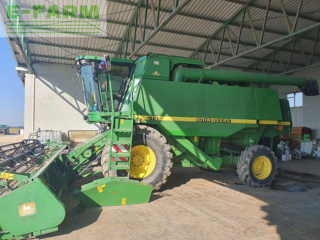 John Deere CTS - Derliaus nuėmimo kombainas: foto 1 John Deere CTS - Derliaus nuėmimo kombainas: foto 1