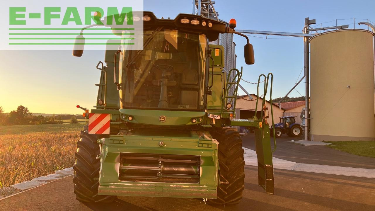 John Deere T550 HM - Derliaus nuėmimo kombainas: foto 3 John Deere T550 HM - Derliaus nuėmimo kombainas: foto 3