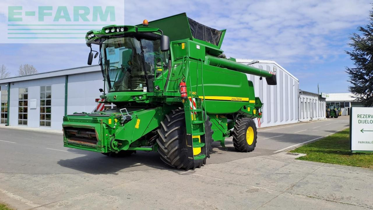 John Deere T660 - Derliaus nuėmimo kombainas: foto 1 John Deere T660 - Derliaus nuėmimo kombainas: foto 1