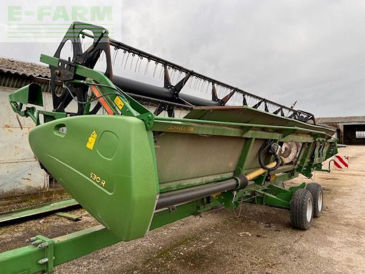 Derliaus nuėmimo kombainas John Deere T670: foto 11