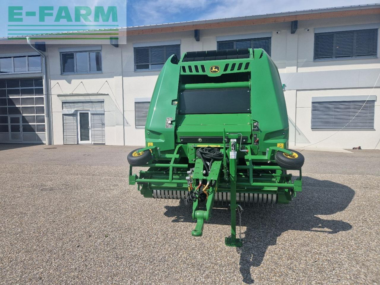 John Deere V451M - Stačiakampių ryšulių presas: foto 3 John Deere V451M - Stačiakampių ryšulių presas: foto 3