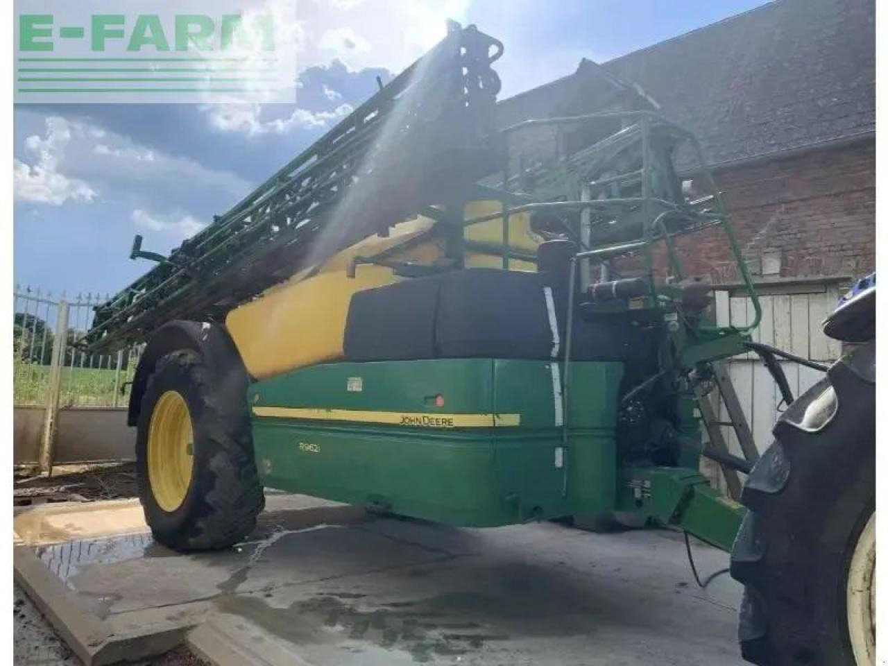 John Deere - Prikabinamas purkštuvas: foto 1 John Deere - Prikabinamas purkštuvas: foto 1