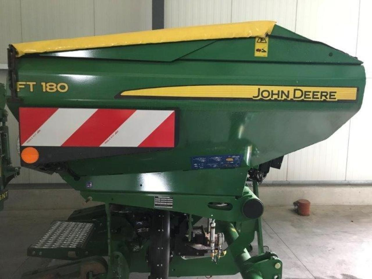 John Deere ft180 - Kombinuota sėjamoji: foto 4 John Deere ft180 - Kombinuota sėjamoji: foto 4
