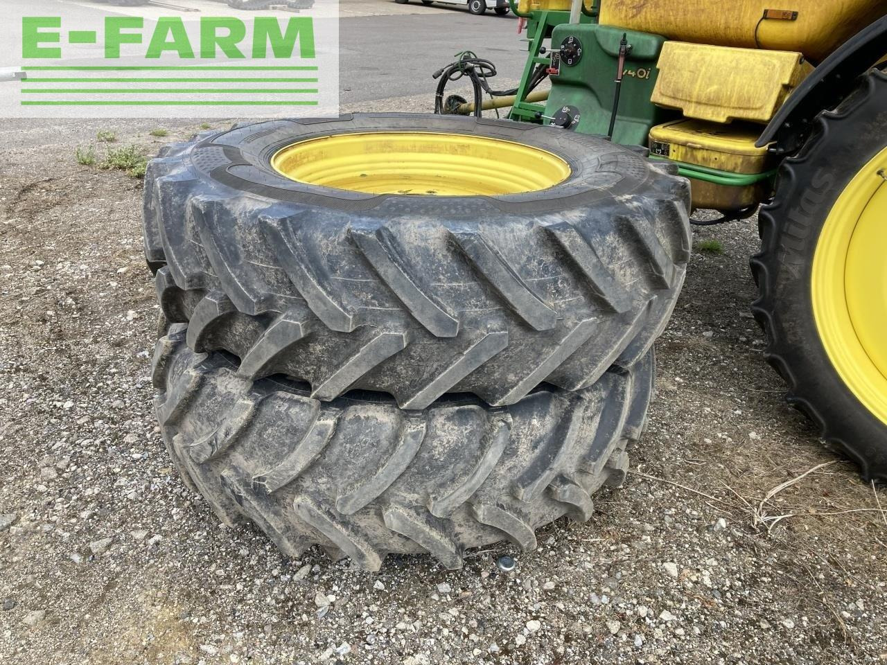 John Deere m740i - Prikabinamas purkštuvas: foto 4 John Deere m740i - Prikabinamas purkštuvas: foto 4