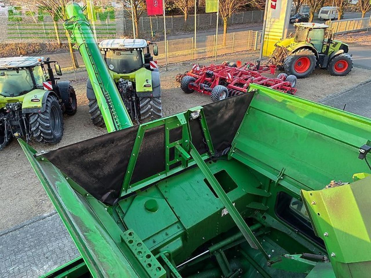 Derliaus nuėmimo kombainas John Deere t 670 i raupe: foto 28