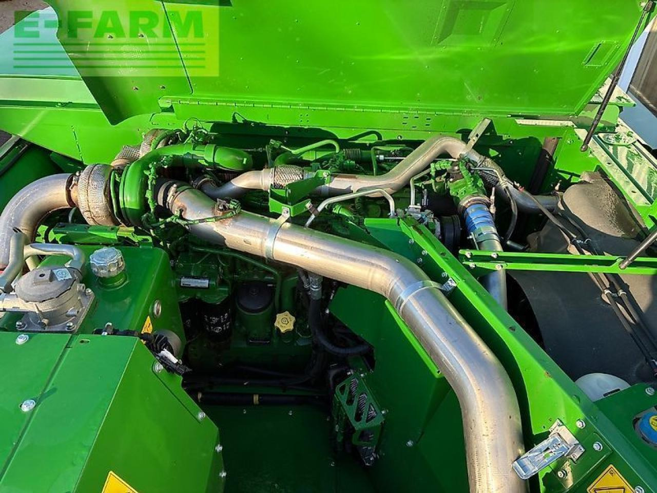 Derliaus nuėmimo kombainas John Deere t 670 i raupe: foto 21
