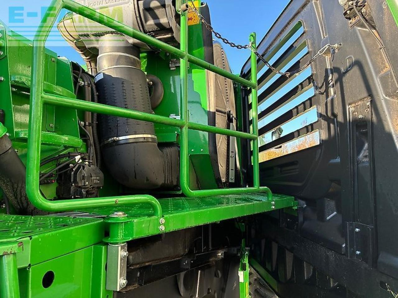 Derliaus nuėmimo kombainas John Deere t 670 i raupe: foto 16