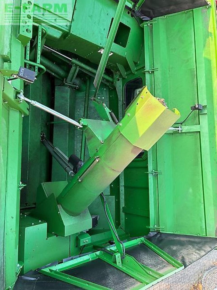 Derliaus nuėmimo kombainas John Deere t 670 i raupe: foto 29