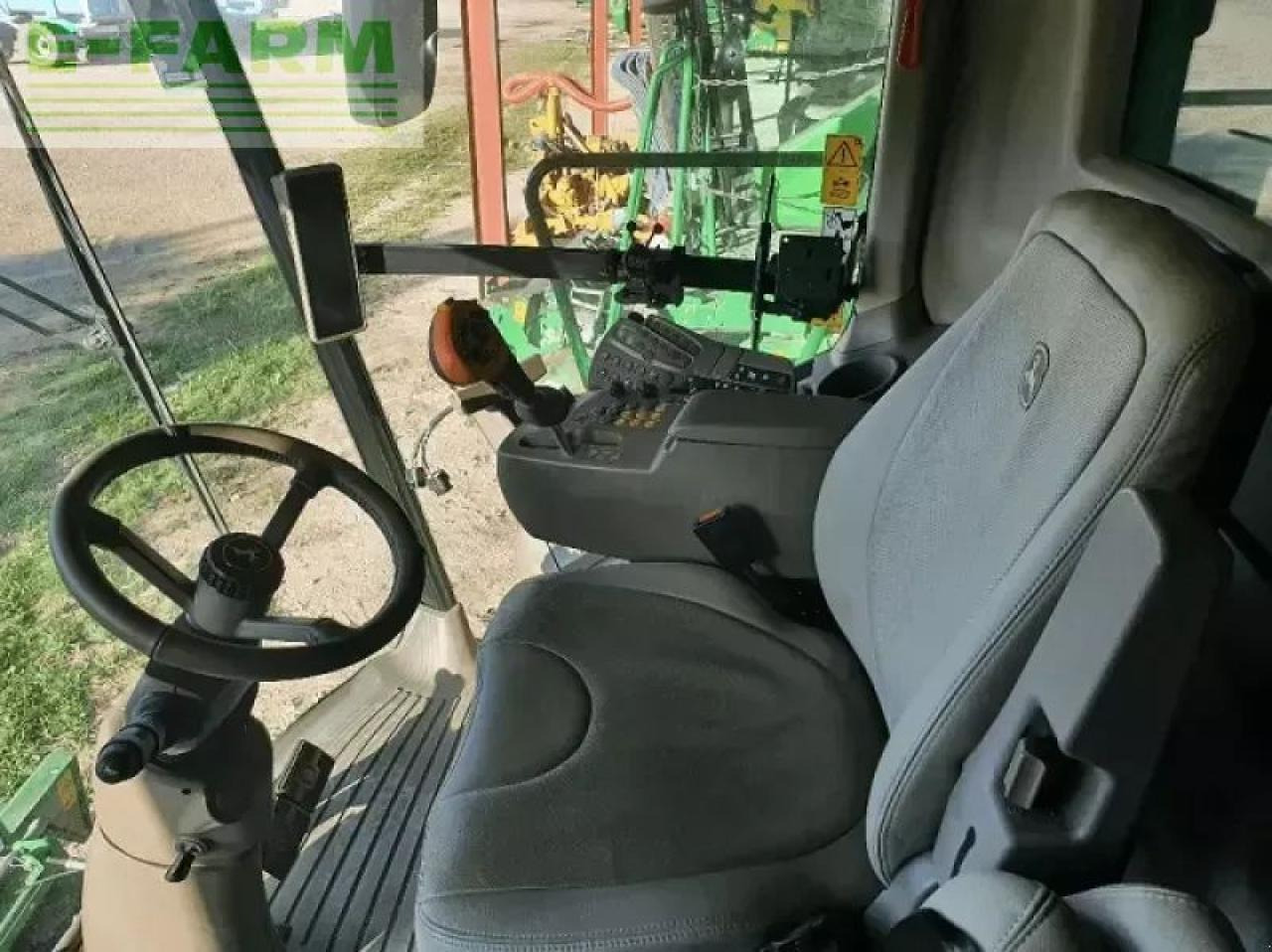 John Deere t560 - Derliaus nuėmimo kombainas: foto 5 John Deere t560 - Derliaus nuėmimo kombainas: foto 5