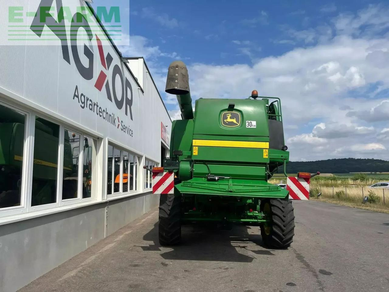John Deere t560 - Derliaus nuėmimo kombainas: foto 2 John Deere t560 - Derliaus nuėmimo kombainas: foto 2