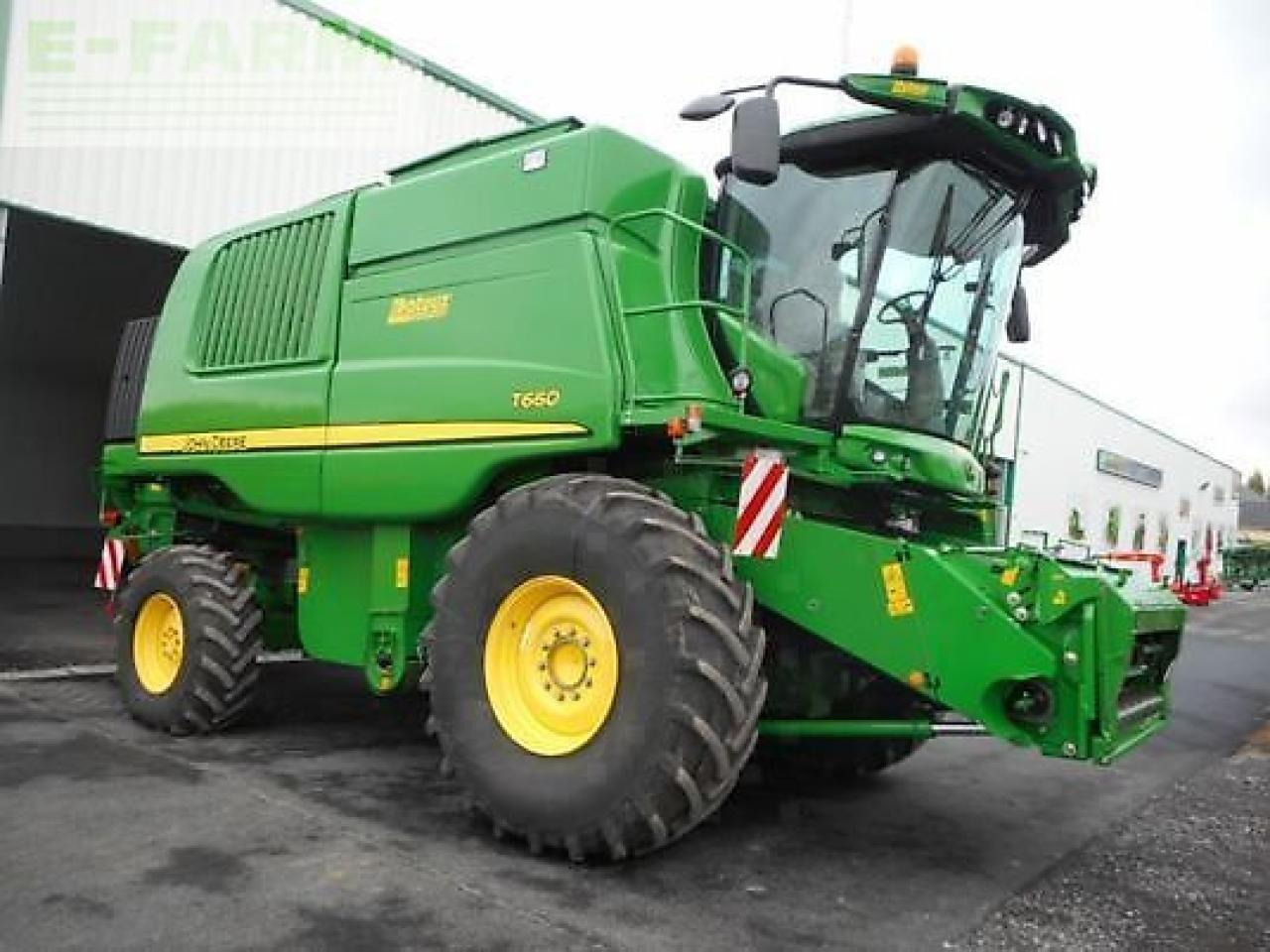 John Deere t660 - Derliaus nuėmimo kombainas: foto 2 John Deere t660 - Derliaus nuėmimo kombainas: foto 2