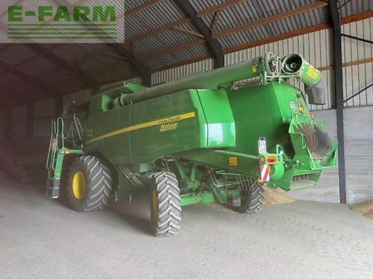 John Deere t660 - Derliaus nuėmimo kombainas: foto 1 John Deere t660 - Derliaus nuėmimo kombainas: foto 1
