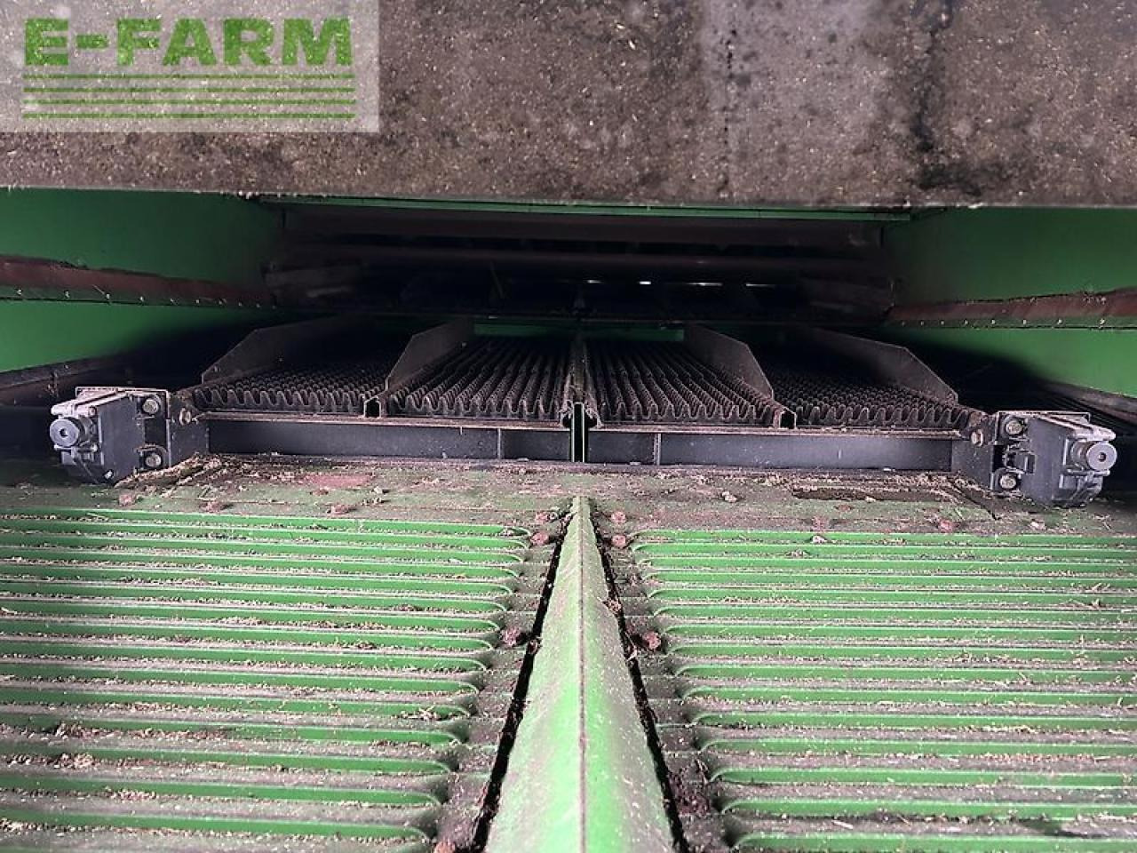 John Deere t670 - Derliaus nuėmimo kombainas: foto 3 John Deere t670 - Derliaus nuėmimo kombainas: foto 3