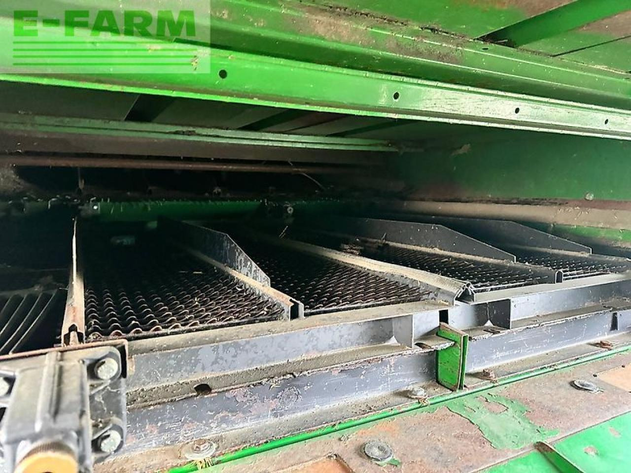 Derliaus nuėmimo kombainas John Deere t670: foto 15