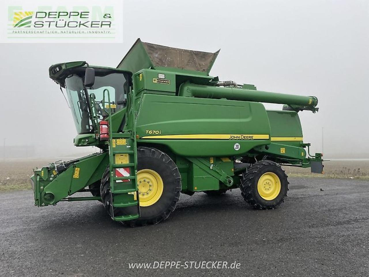 Derliaus nuėmimo kombainas John Deere t670 mit 622r: foto 17 Derliaus nuėmimo kombainas John Deere t670 mit 622r: foto 17