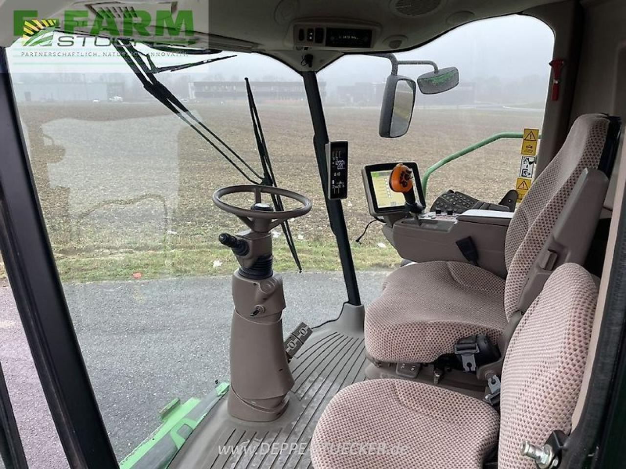 Derliaus nuėmimo kombainas John Deere t670 mit 622r: foto 8 Derliaus nuėmimo kombainas John Deere t670 mit 622r: foto 8