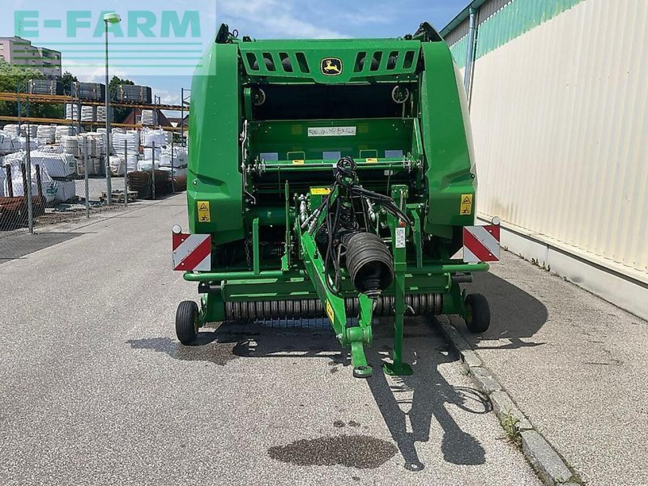 John Deere v451r - Stačiakampių ryšulių presas: foto 5 John Deere v451r - Stačiakampių ryšulių presas: foto 5