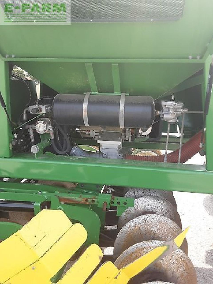 Kerner eros ea 300 - Sėjamoji: foto 5 Kerner eros ea 300 - Sėjamoji: foto 5