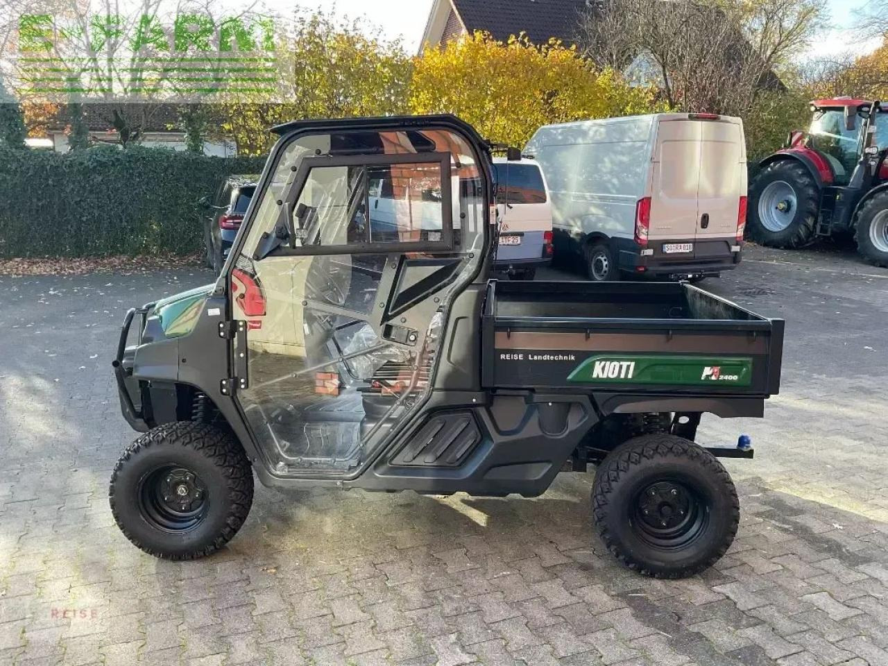 Kioti k9 2400 - Traktorius: foto 3 Kioti k9 2400 - Traktorius: foto 3