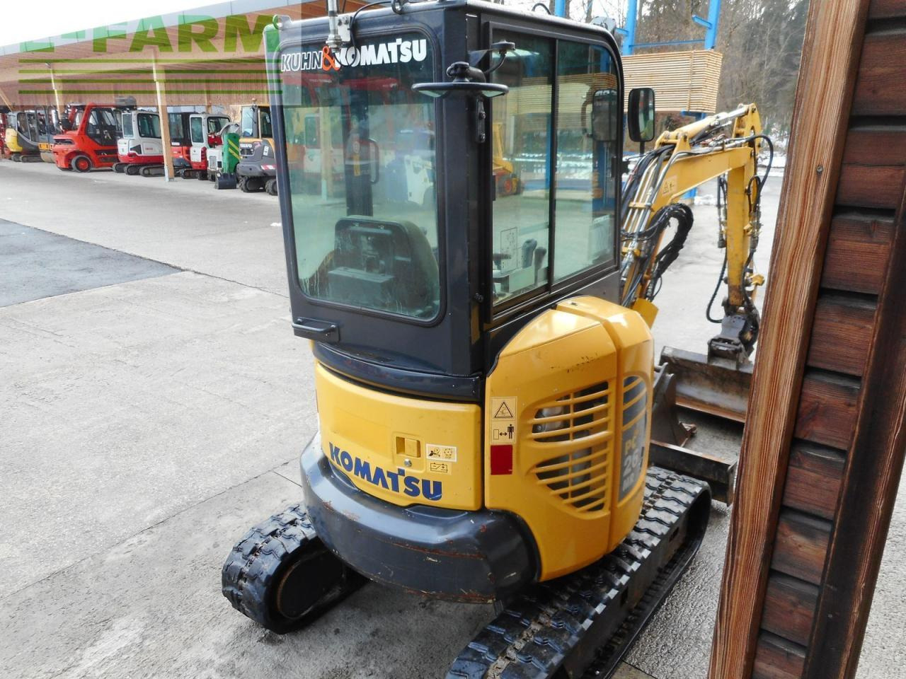 Komatsu pc 26mr-3 ( 2.710kg ) mit powertilt - Mini ekskavatorius: foto 4 Komatsu pc 26mr-3 ( 2.710kg ) mit powertilt - Mini ekskavatorius: foto 4
