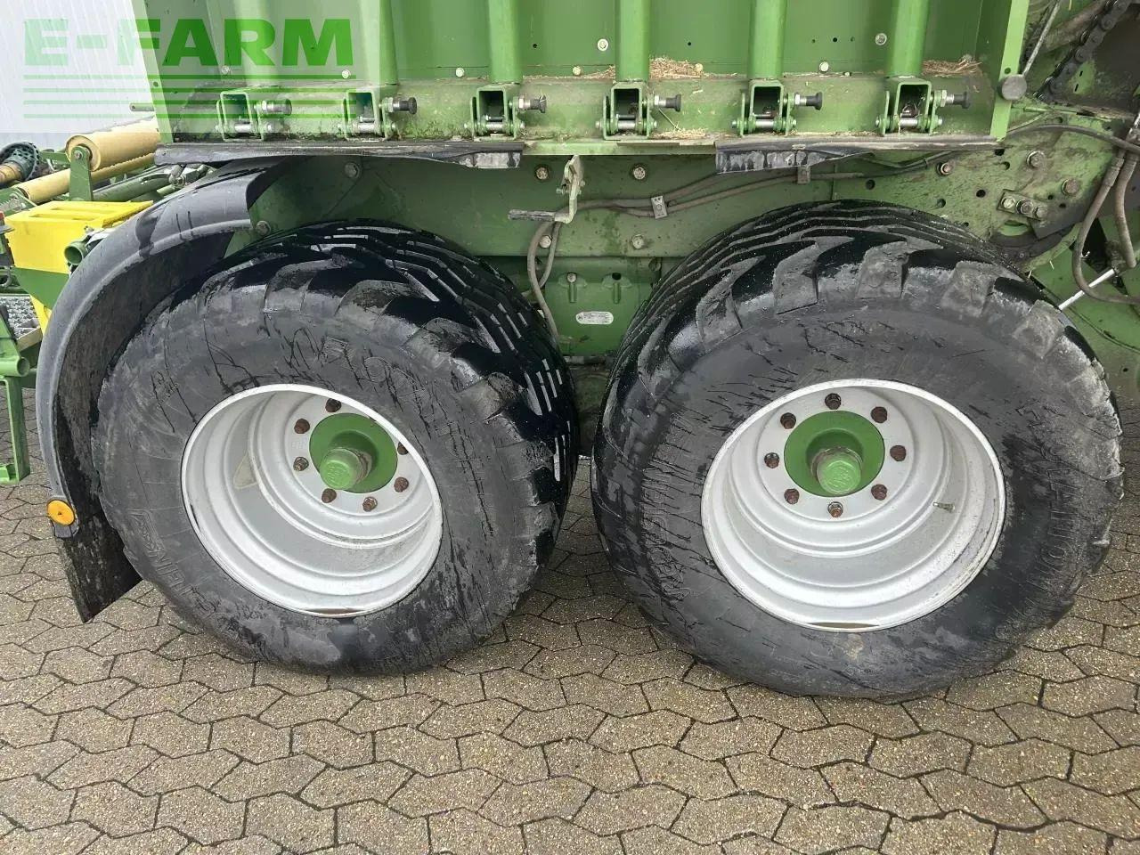 Krone cf155 xc extreme - Stačiakampių ryšulių presas: foto 5 Krone cf155 xc extreme - Stačiakampių ryšulių presas: foto 5