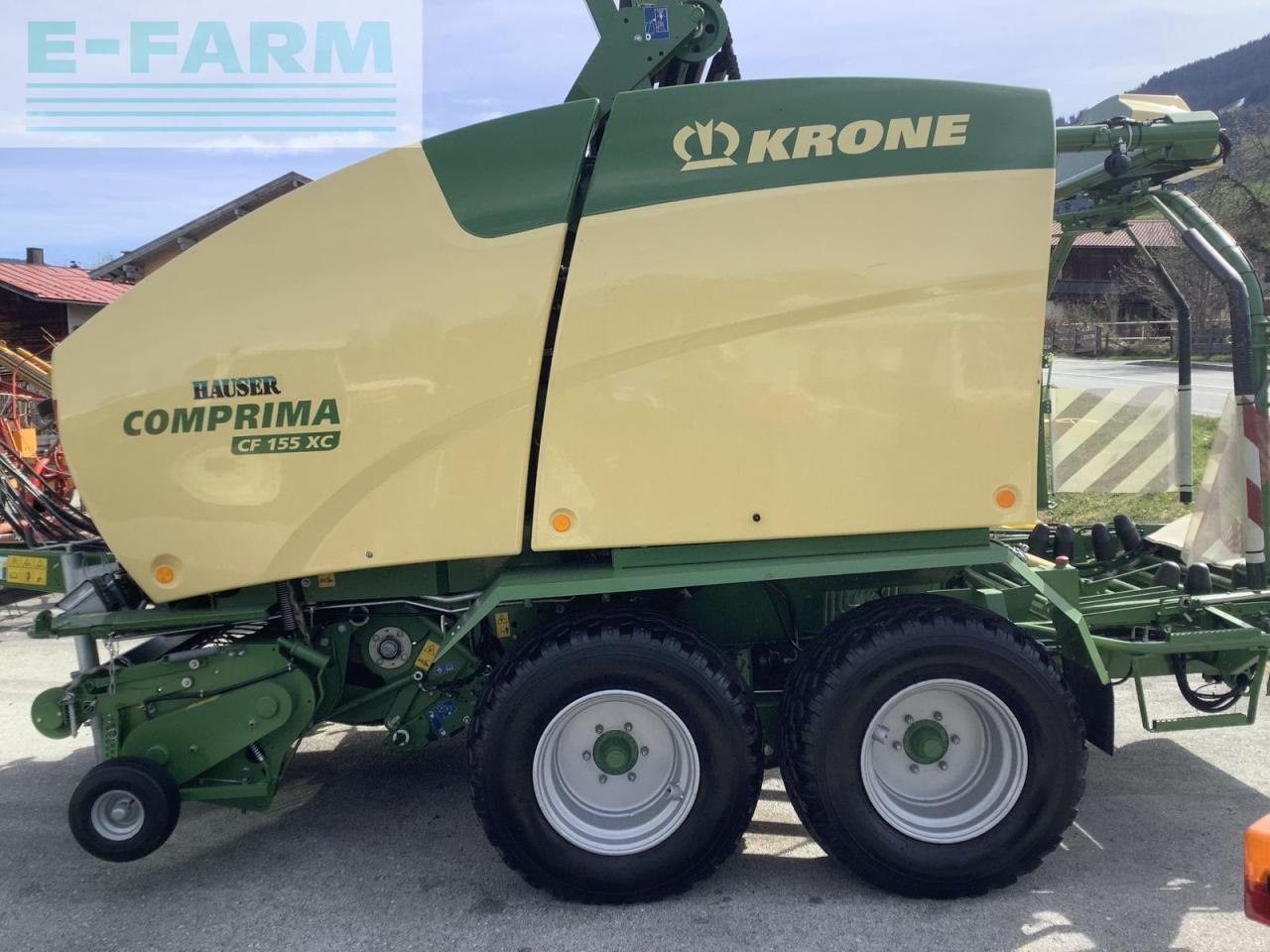 Krone comprima cf 155 xc - Stačiakampių ryšulių presas: foto 4 Krone comprima cf 155 xc - Stačiakampių ryšulių presas: foto 4