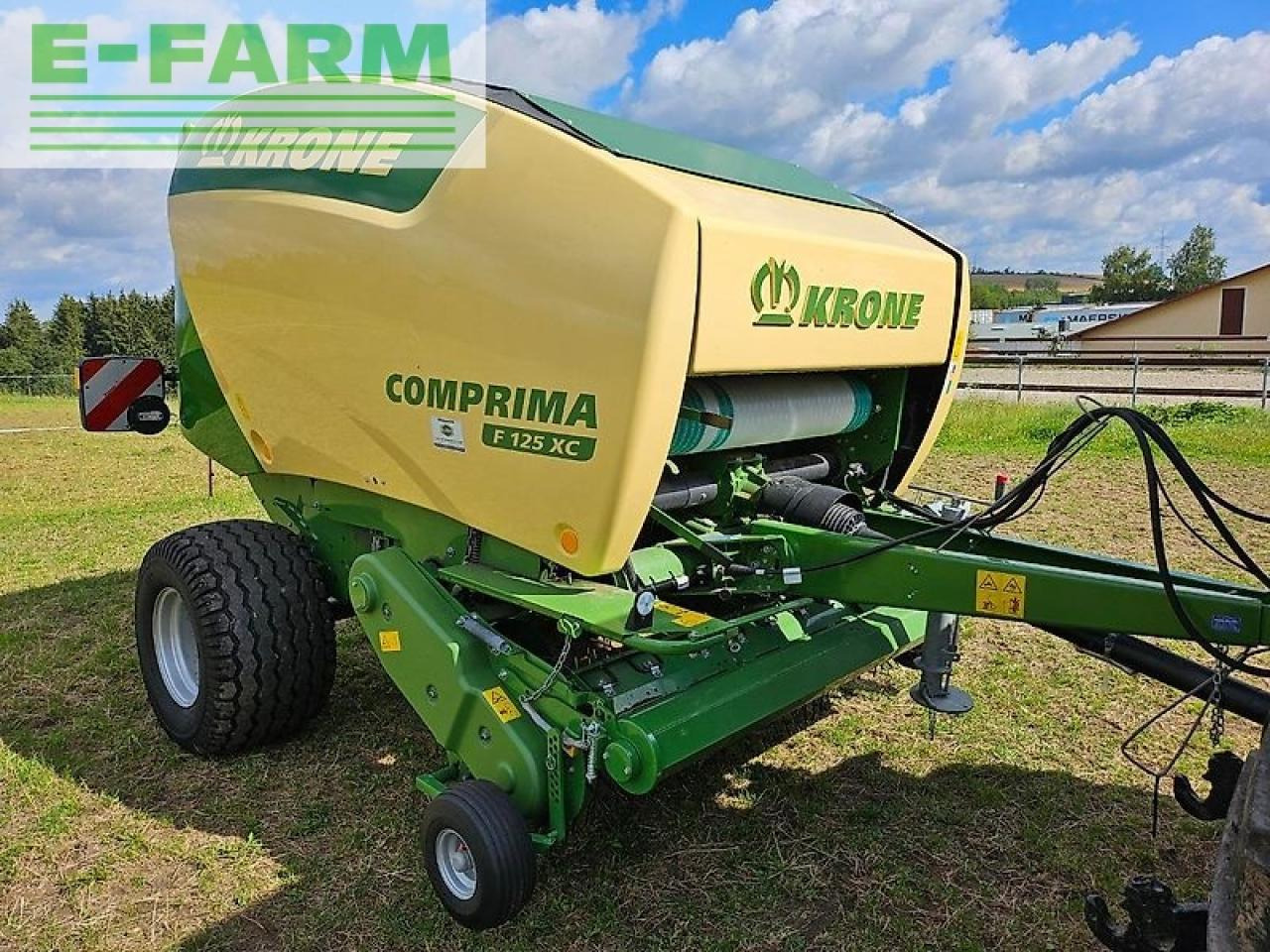 Krone comprima f 125 xc - Stačiakampių ryšulių presas: foto 1 Krone comprima f 125 xc - Stačiakampių ryšulių presas: foto 1