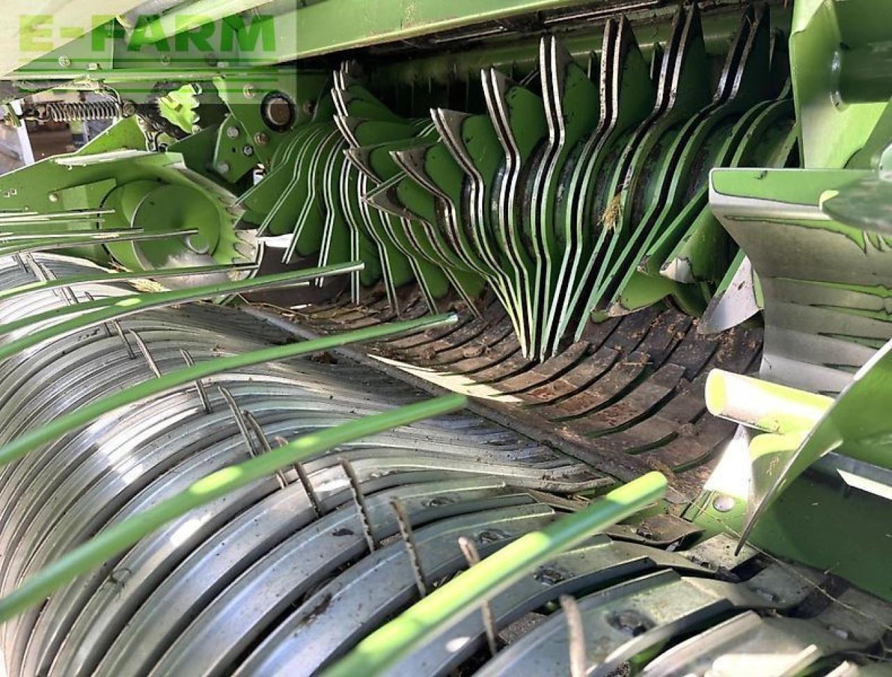 Krone comprima f 125 xc - Stačiakampių ryšulių presas: foto 4 Krone comprima f 125 xc - Stačiakampių ryšulių presas: foto 4