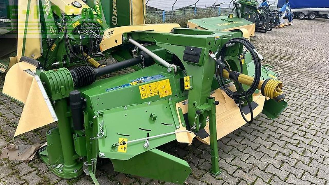 Krone easy cut f 320 cv pull gezogen - Šienapjovė: foto 2 Krone easy cut f 320 cv pull gezogen - Šienapjovė: foto 2