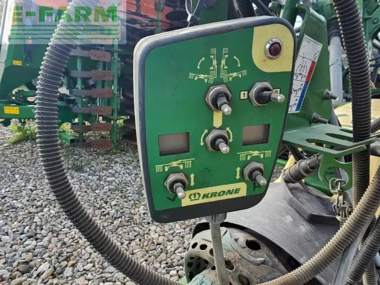 Krone swadro tc 880 plus - Šieno grėblys/ Vartytuvas: foto 5 Krone swadro tc 880 plus - Šieno grėblys/ Vartytuvas: foto 5