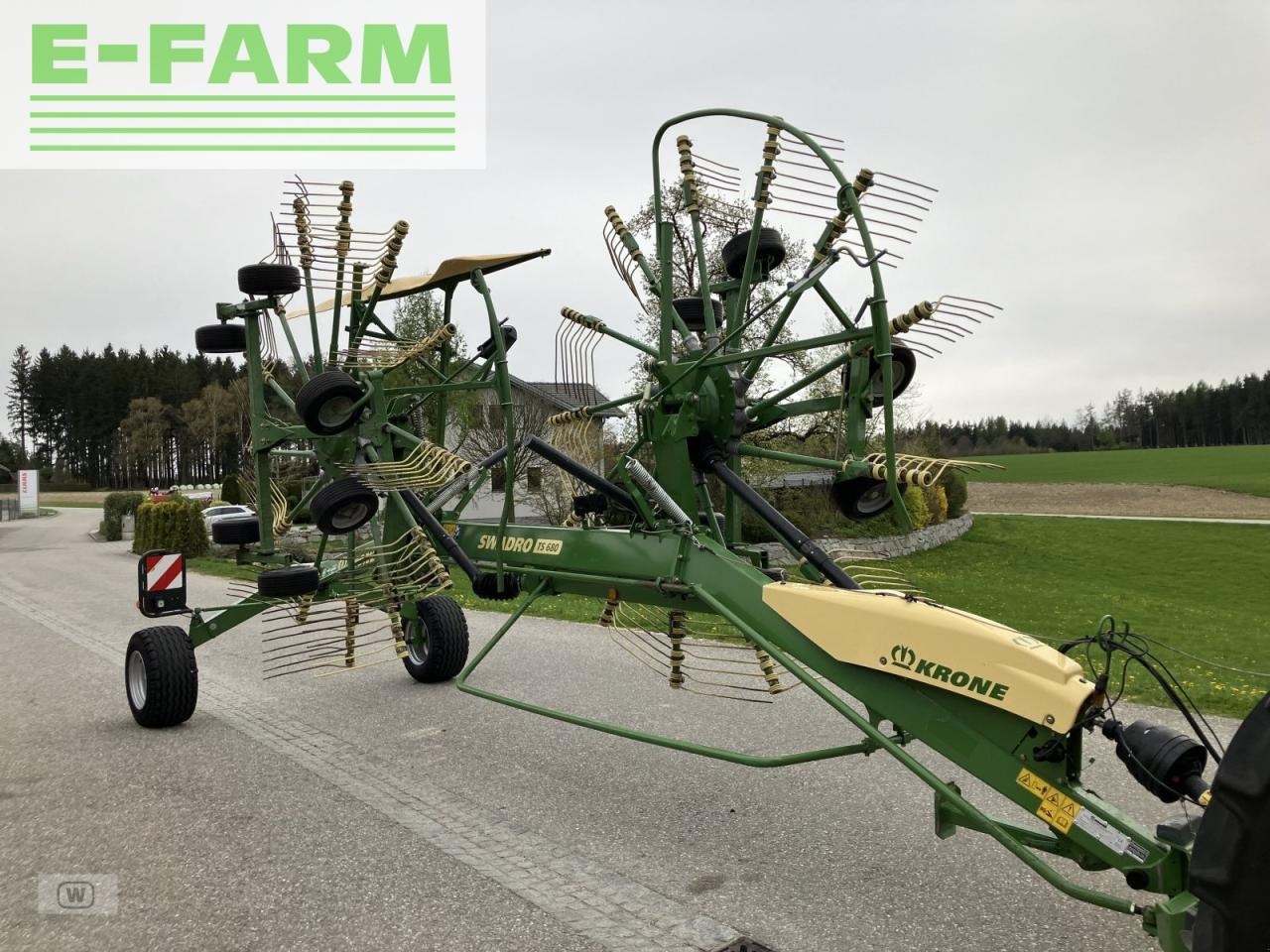 Krone swadro ts 680 - Šieno grėblys/ Vartytuvas: foto 1 Krone swadro ts 680 - Šieno grėblys/ Vartytuvas: foto 1