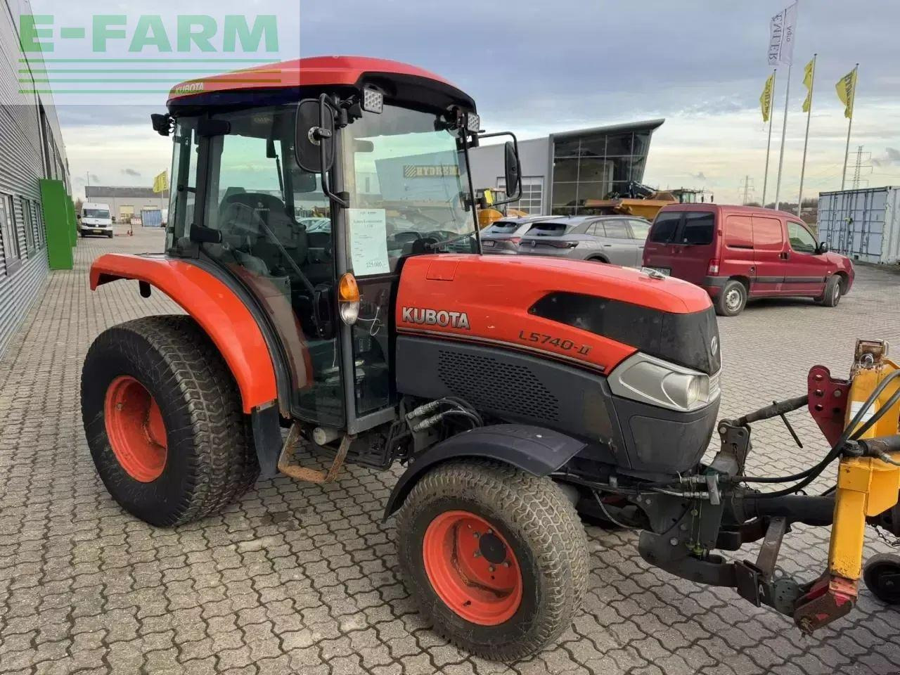 Kubota 5740 - Traktorius: foto 2 Kubota 5740 - Traktorius: foto 2