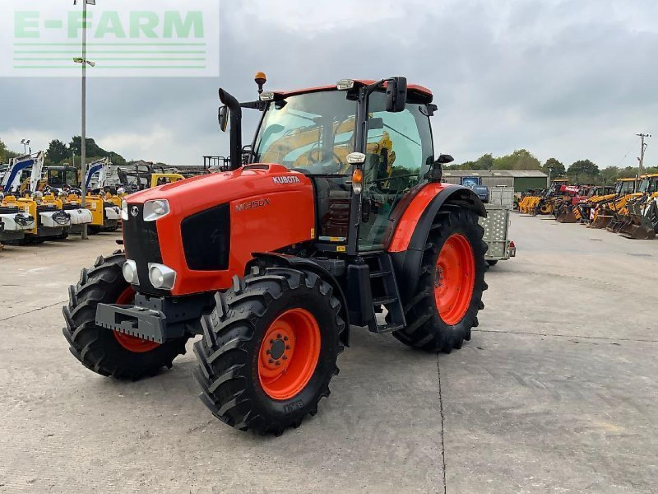 Kubota m135 gx tractor (st24279) - Traktorius: foto 4 Kubota m135 gx tractor (st24279) - Traktorius: foto 4