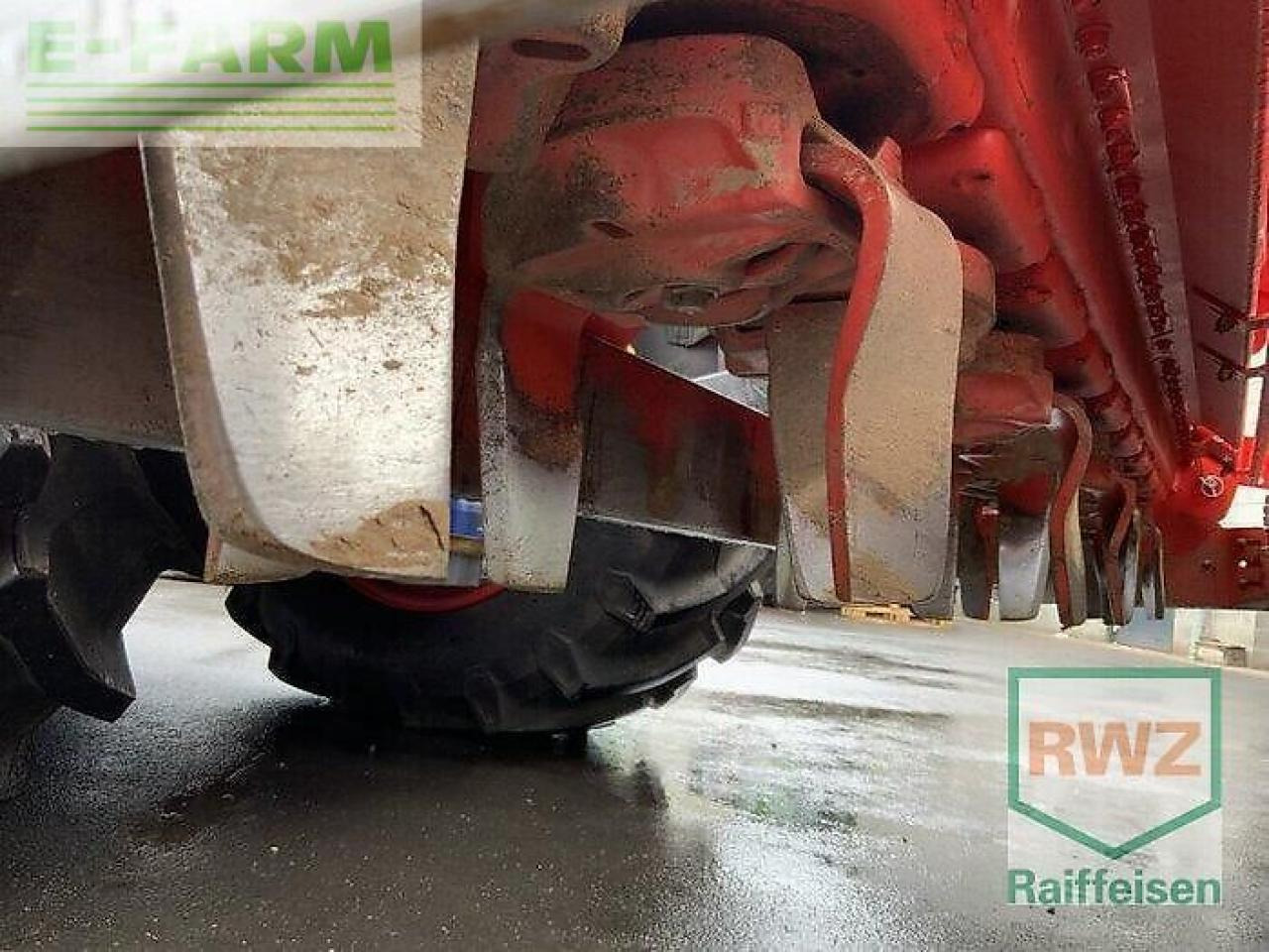 Kuhn combiliner venta lc302 (55+10,2 ha) - Sėjamoji: foto 3 Kuhn combiliner venta lc302 (55+10,2 ha) - Sėjamoji: foto 3