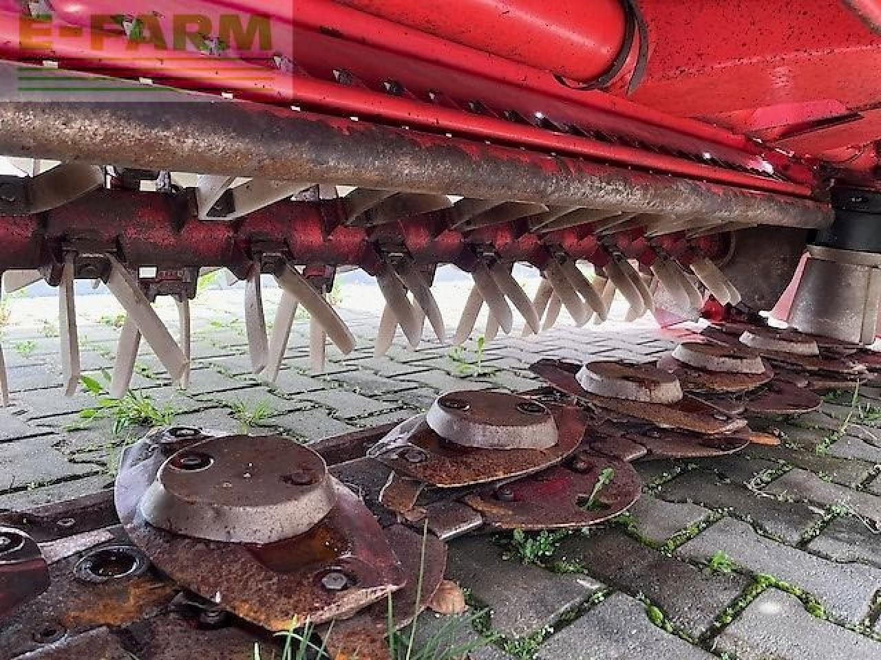 Kuhn fc 813 - Šienapjovė: foto 5 Kuhn fc 813 - Šienapjovė: foto 5