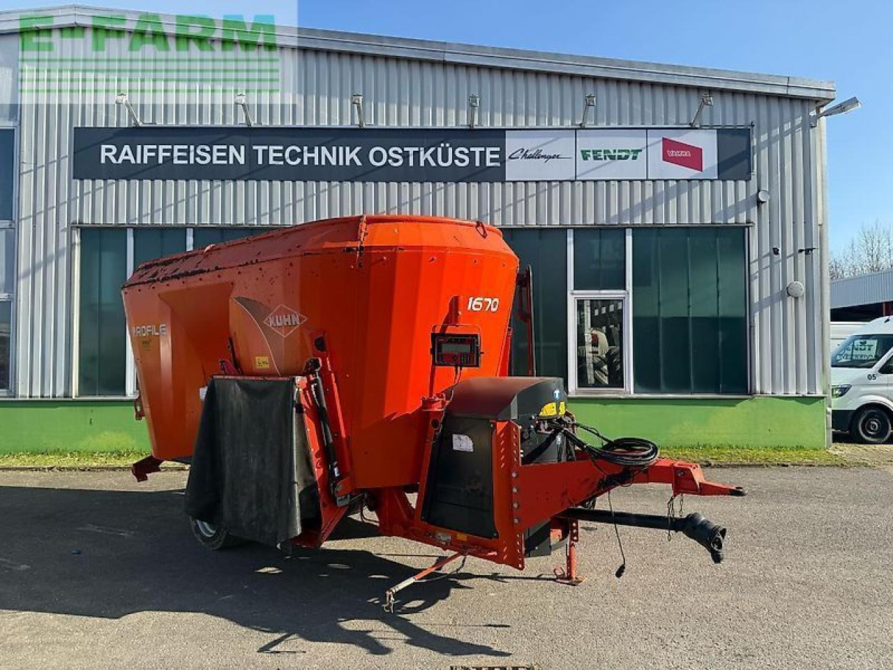 Kuhn futtermischwagen 1670 - Gyvulininkystės įranga: foto 1 Kuhn futtermischwagen 1670 - Gyvulininkystės įranga: foto 1